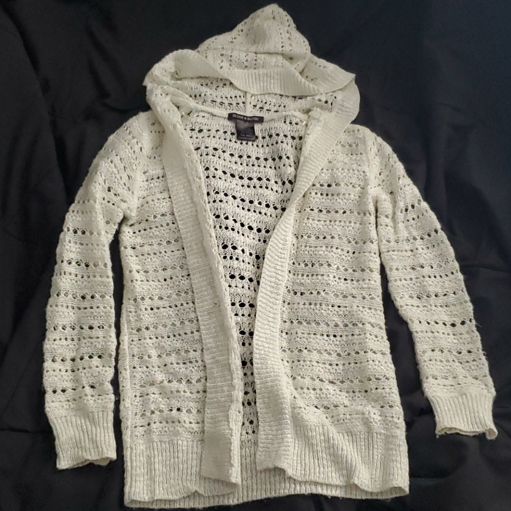 Girl's cardigan with hood small